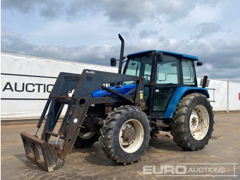 NEW HOLLAND Traktor