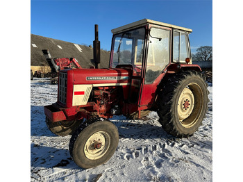 INTERNATIONAL Traktor