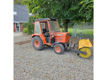 KUBOTA Kommunaltraktor