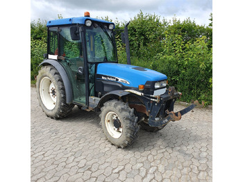 NEW HOLLAND Traktor