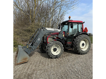 VALTRA A-series Traktor