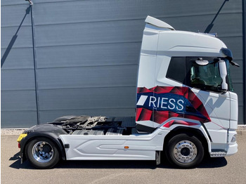 Sattelzugmaschine DAF XF 530 FT Alcoa Hydraulik LED Intarder ADR AT: das Bild 2