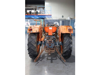 Traktor Fiat 450: das Bild 4 Traktor Fiat 450: das Bild 4