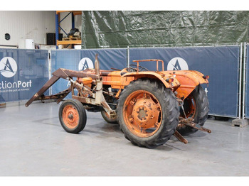 Traktor Fiat 450: das Bild 3 Traktor Fiat 450: das Bild 3