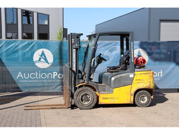 JUNGHEINRICH TFG 425 Treibgasstapler