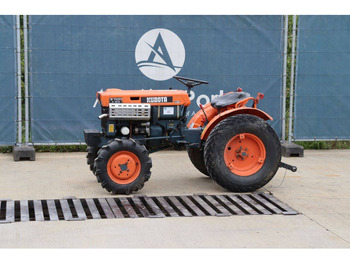 KUBOTA B series Traktor