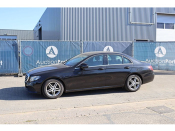 MERCEDES-BENZ Limousine