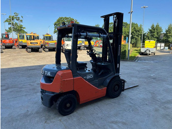 Dieselstapler Toyota 02-8FDF20: das Bild 4