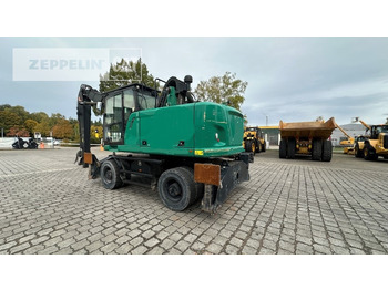 CATERPILLAR MH3024 Umschlagbagger