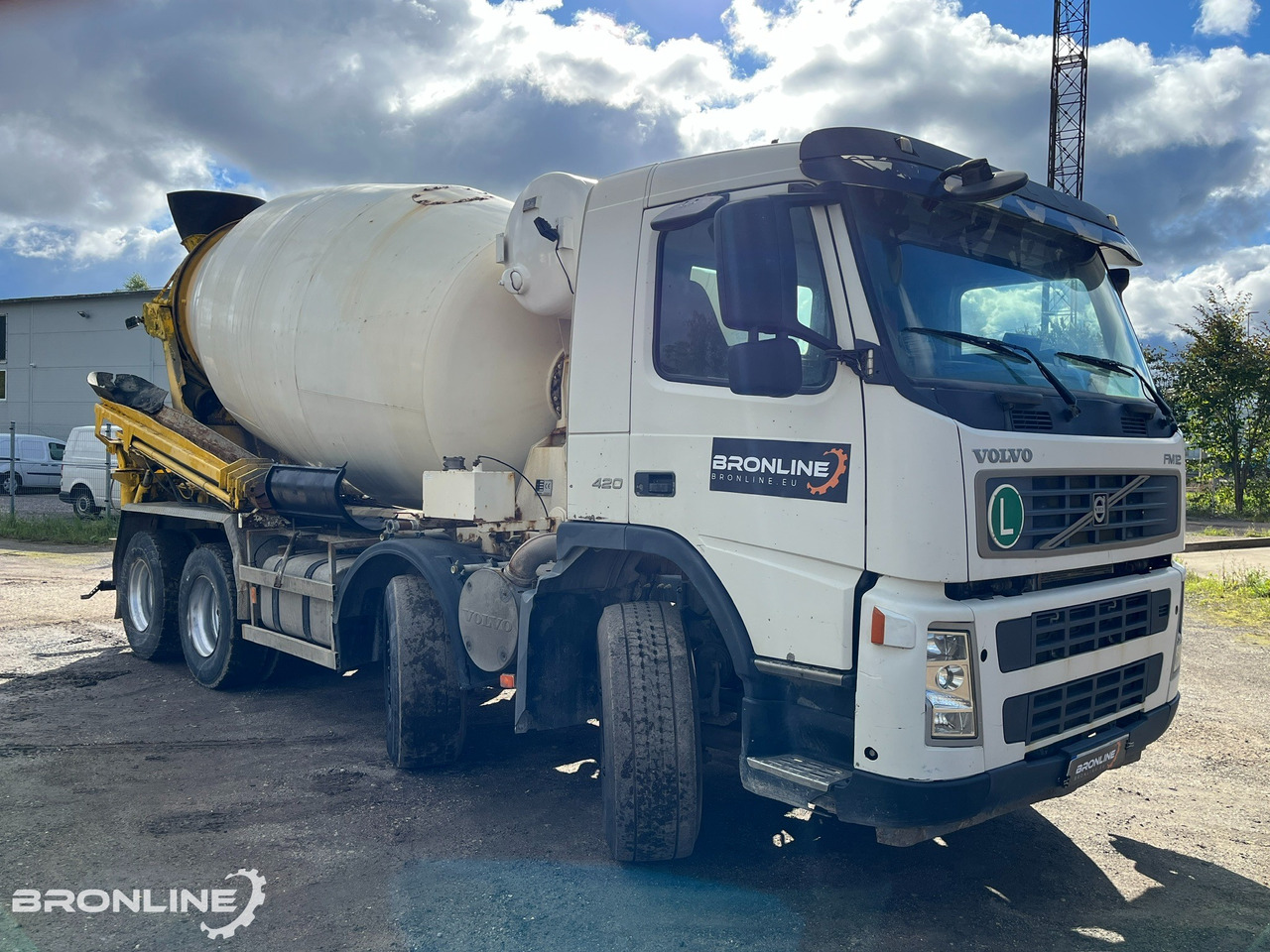 2004 Volvo FM12 420 8x4 Intermix 10m³ - Fahrmischer: das Bild 2 2004 Volvo FM12 420 8x4 Intermix 10m³ - Fahrmischer: das Bild 2