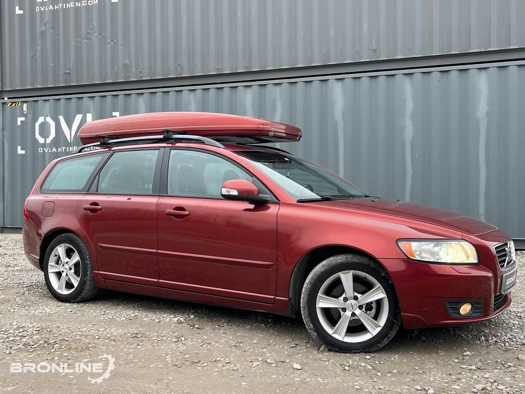 2010 Volvo V50 Facelift 1.6 80kW - PKW: das Bild 2 2010 Volvo V50 Facelift 1.6 80kW - PKW: das Bild 2