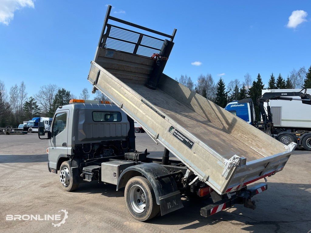 2013 Mitsubishi Fuso Canter 7C15 Tipper - Kipper: das Bild 5 2013 Mitsubishi Fuso Canter 7C15 Tipper - Kipper: das Bild 5