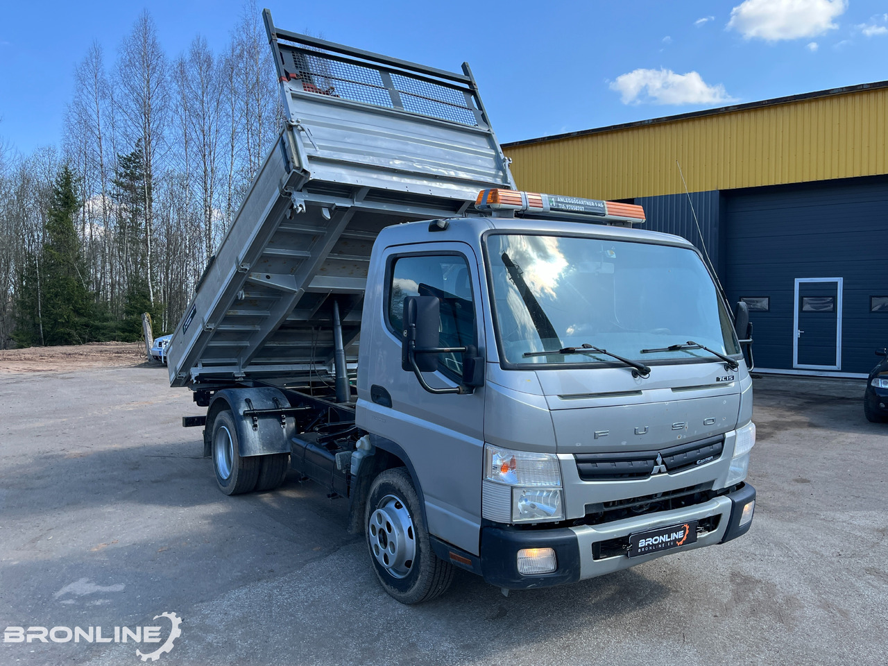 2013 Mitsubishi Fuso Canter 7C15 Tipper - Kipper: das Bild 1 2013 Mitsubishi Fuso Canter 7C15 Tipper - Kipper: das Bild 1