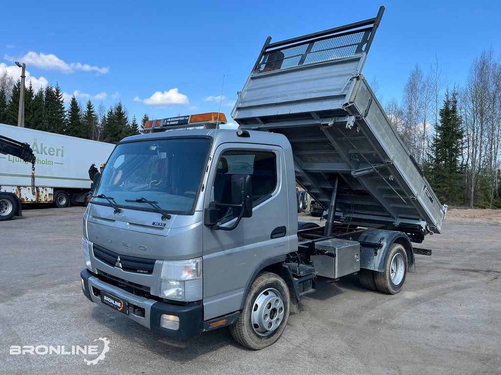2013 Mitsubishi Fuso Canter 7C15 Tipper - Kipper: das Bild 2 2013 Mitsubishi Fuso Canter 7C15 Tipper - Kipper: das Bild 2