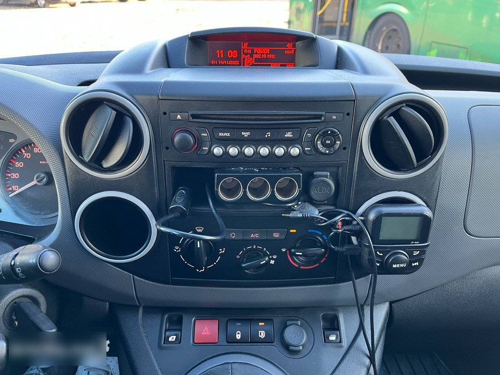 PKW 2015 Citroën Berlingo 1.6 84kw: das Bild 32 PKW 2015 Citroën Berlingo 1.6 84kw: das Bild 32