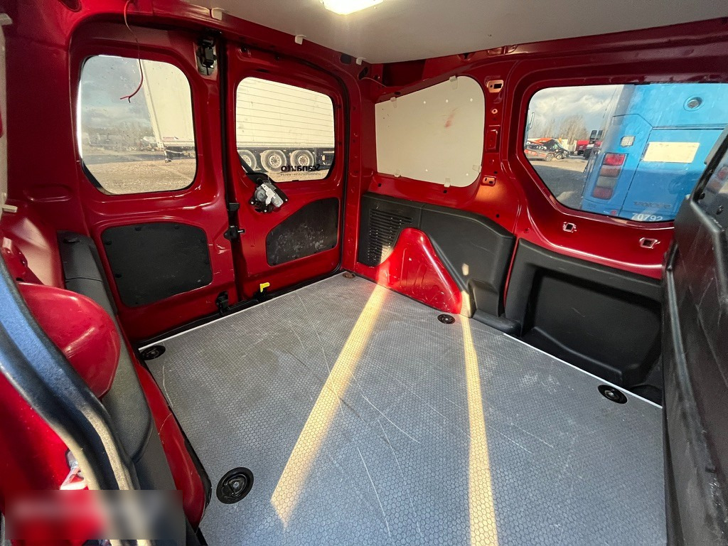 PKW 2015 Citroën Berlingo 1.6 84kw: das Bild 13 PKW 2015 Citroën Berlingo 1.6 84kw: das Bild 13