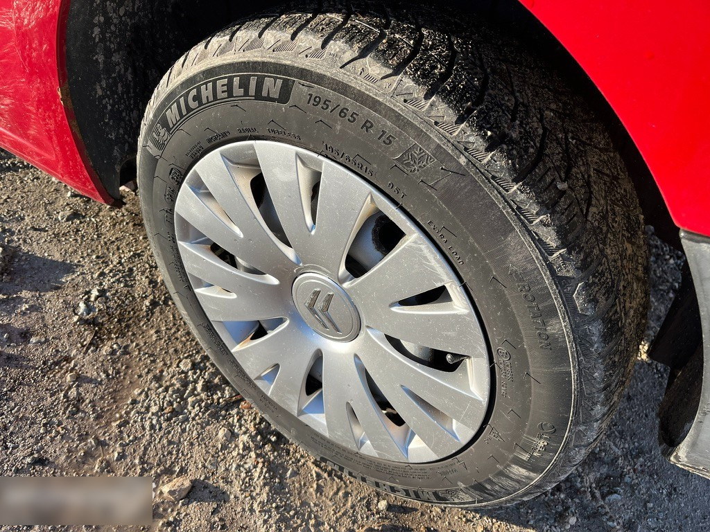 PKW 2015 Citroën Berlingo 1.6 84kw: das Bild 22 PKW 2015 Citroën Berlingo 1.6 84kw: das Bild 22