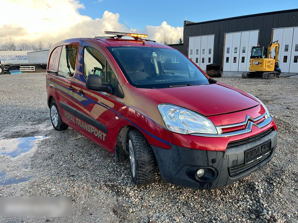 2015 Citroën Berlingo 1.6 84kw - PKW: das Bild 2 2015 Citroën Berlingo 1.6 84kw - PKW: das Bild 2