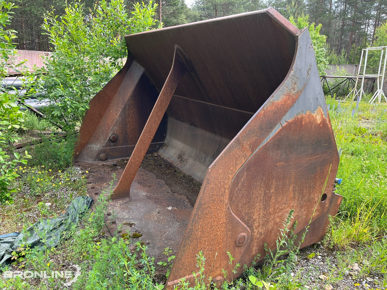 Volvo L220E 8.2m3 High tip bucket/kõrgkallutav kopp - Schaufel: das Bild 2 Volvo L220E 8.2m3 High tip bucket/kõrgkallutav kopp - Schaufel: das Bild 2