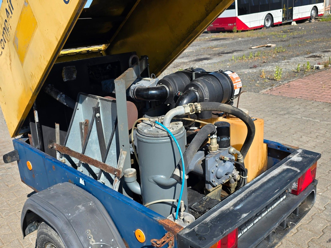 Compair DLT 0404 C30 Baustellen Kompressor - Anhänger: das Bild 2 Compair DLT 0404 C30 Baustellen Kompressor - Anhänger: das Bild 2