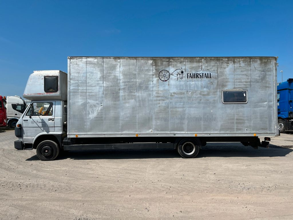 MAN VW-MAN LO2 Koffer Schlafkabine - Koffer Transporter: das Bild 2 MAN VW-MAN LO2 Koffer Schlafkabine - Koffer Transporter: das Bild 2