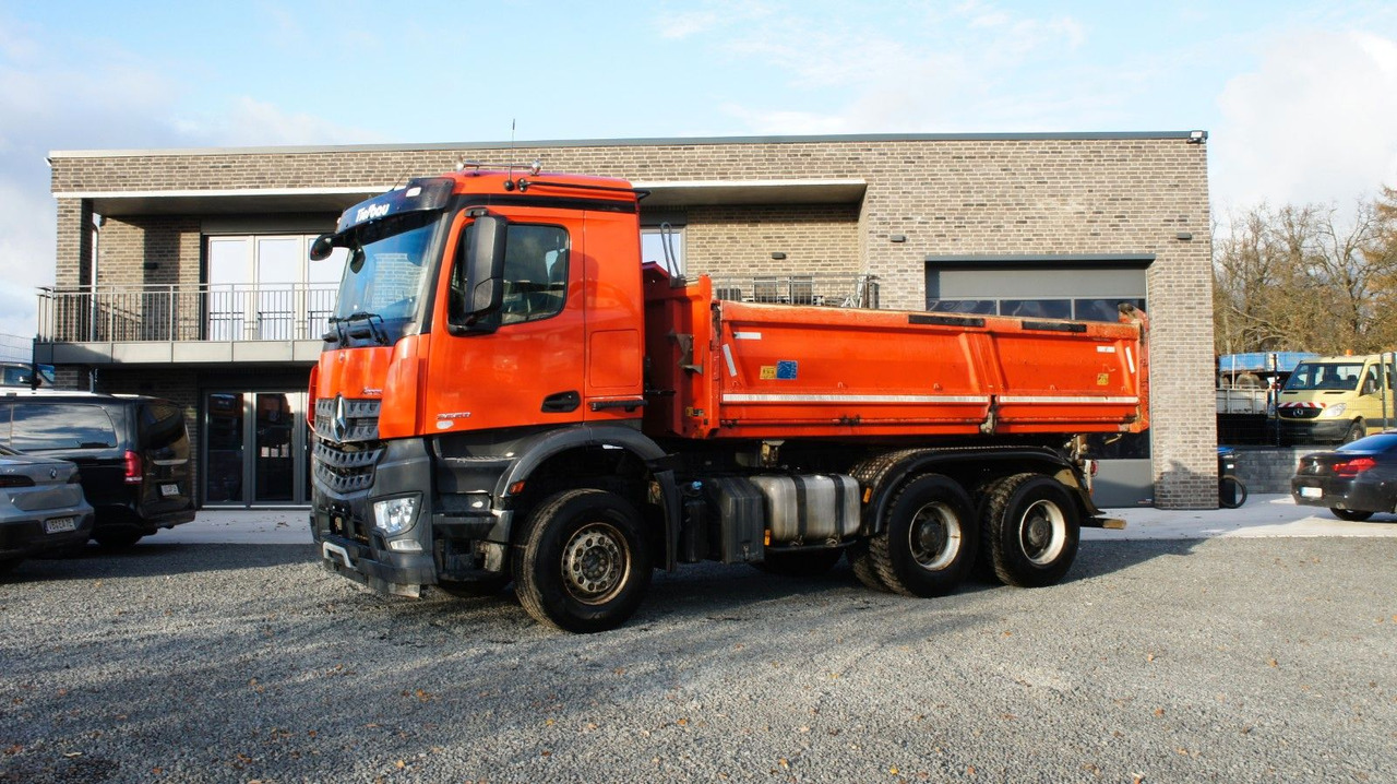 Mercedes-Benz Arocs 2653 Dreiseitenkipper Meiller Bordmatik - Kipper: das Bild 1 Mercedes-Benz Arocs 2653 Dreiseitenkipper Meiller Bordmatik - Kipper: das Bild 1