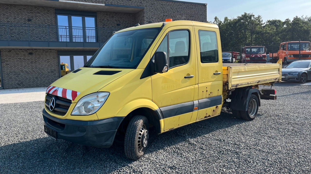 Mercedes-Benz Sprinter 511 CDI Kipper Doka Dreiseitenkipper - Kipper Transporter, Transporter mit Doppelkabine: das Bild 2 Mercedes-Benz Sprinter 511 CDI Kipper Doka Dreiseitenkipper - Kipper Transporter, Transporter mit Doppelkabine: das Bild 2