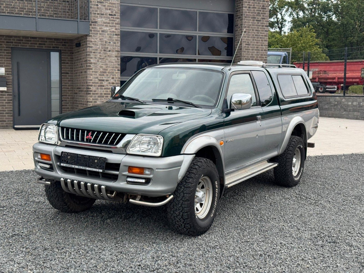 Mitsubishi L200 Klima - SUV/ Geländewagen: das Bild 2 Mitsubishi L200 Klima - SUV/ Geländewagen: das Bild 2