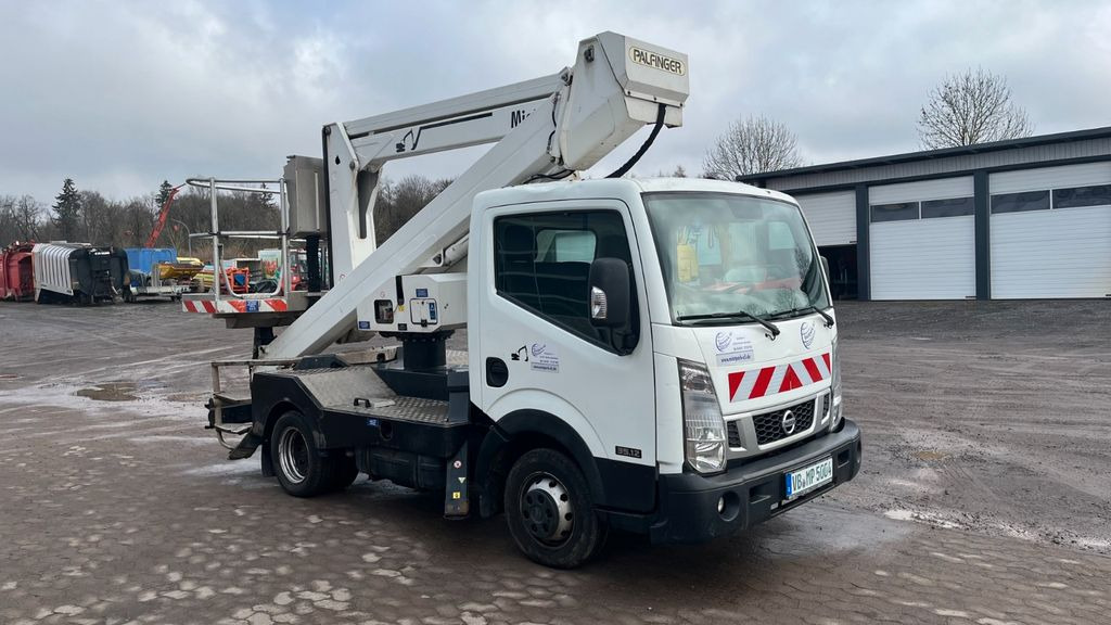 Nissan P200A-NC Steiger Hebebühne Hubarbeitsbühne 17M Nissan P200A-NC Steiger Hebebühne Hubarbeitsbühne 20M - LKW mit Arbeitsbühne, Transporter: das Bild 3 Nissan P200A-NC Steiger Hebebühne Hubarbeitsbühne 17M Nissan P200A-NC Steiger Hebebühne Hubarbeitsbühne 20M - LKW mit Arbeitsbühne, Transporter: das Bild 3