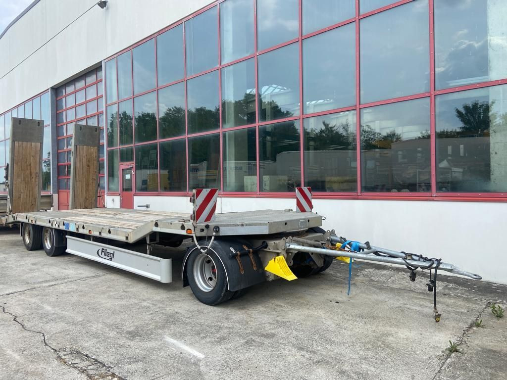 Fliegl DTS 300 3 Achs Tiefladeranhänger - Tieflader Anhänger: das Bild 2 Fliegl DTS 300 3 Achs Tiefladeranhänger - Tieflader Anhänger: das Bild 2