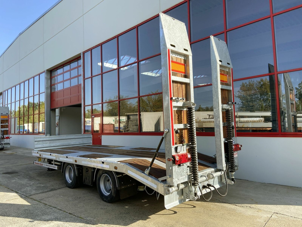 Möslein 21 t Tandemtieflader, Luftgefedert, NEU - Tieflader Anhänger: das Bild 4 Möslein 21 t Tandemtieflader, Luftgefedert, NEU - Tieflader Anhänger: das Bild 4
