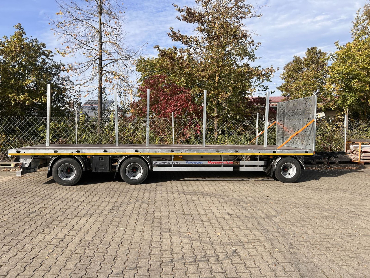Möslein 3 Achs Jumbo- Plato- Anhänger 10 m, Mega - Pritschenanhänger/ Plattformanhänger: das Bild 1 Möslein 3 Achs Jumbo- Plato- Anhänger 10 m, Mega - Pritschenanhänger/ Plattformanhänger: das Bild 1