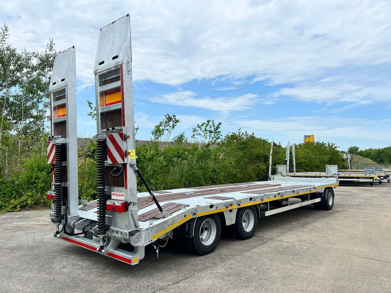 Möslein 3 Achs Tieflader mit gerader Ladefläche 8,10 m, - Tieflader Anhänger: das Bild 5 Möslein 3 Achs Tieflader mit gerader Ladefläche 8,10 m, - Tieflader Anhänger: das Bild 5
