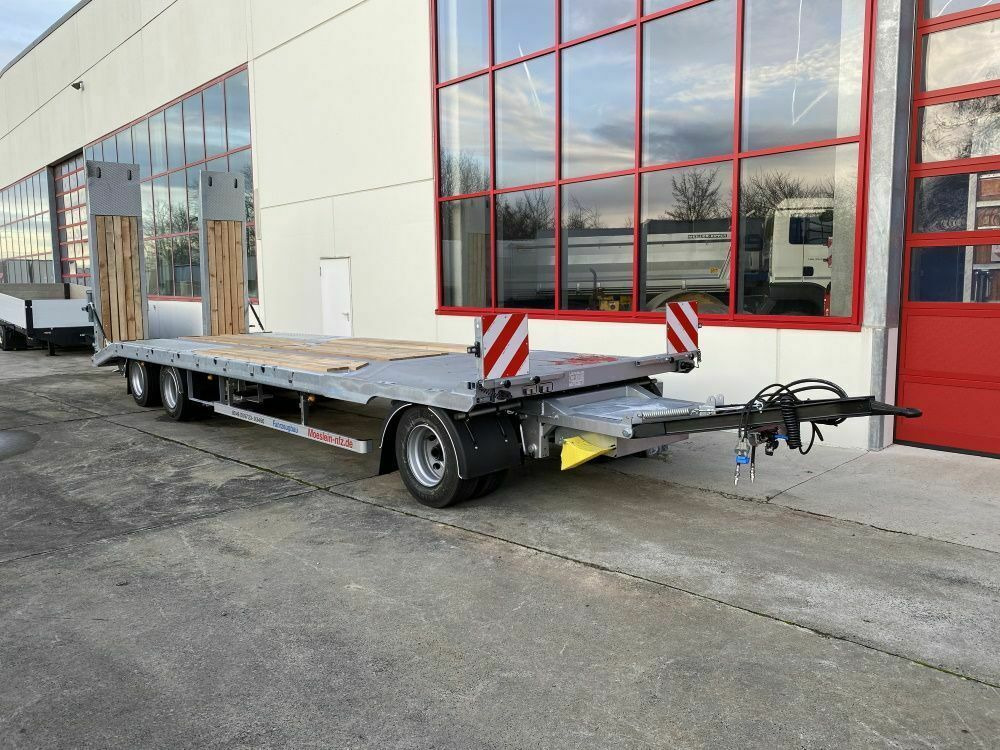 Möslein 3 Achs Tieflader mit gerader Ladefläche 8,10 m, - Tieflader Anhänger: das Bild 2 Möslein 3 Achs Tieflader mit gerader Ladefläche 8,10 m, - Tieflader Anhänger: das Bild 2