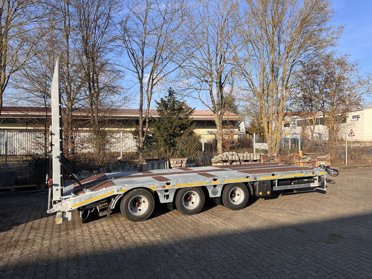 Möslein 34 t GG Tridem- Tieflader 3 Achs, gelenktNeufah - Tieflader Anhänger: das Bild 3 Möslein 34 t GG Tridem- Tieflader 3 Achs, gelenktNeufah - Tieflader Anhänger: das Bild 3