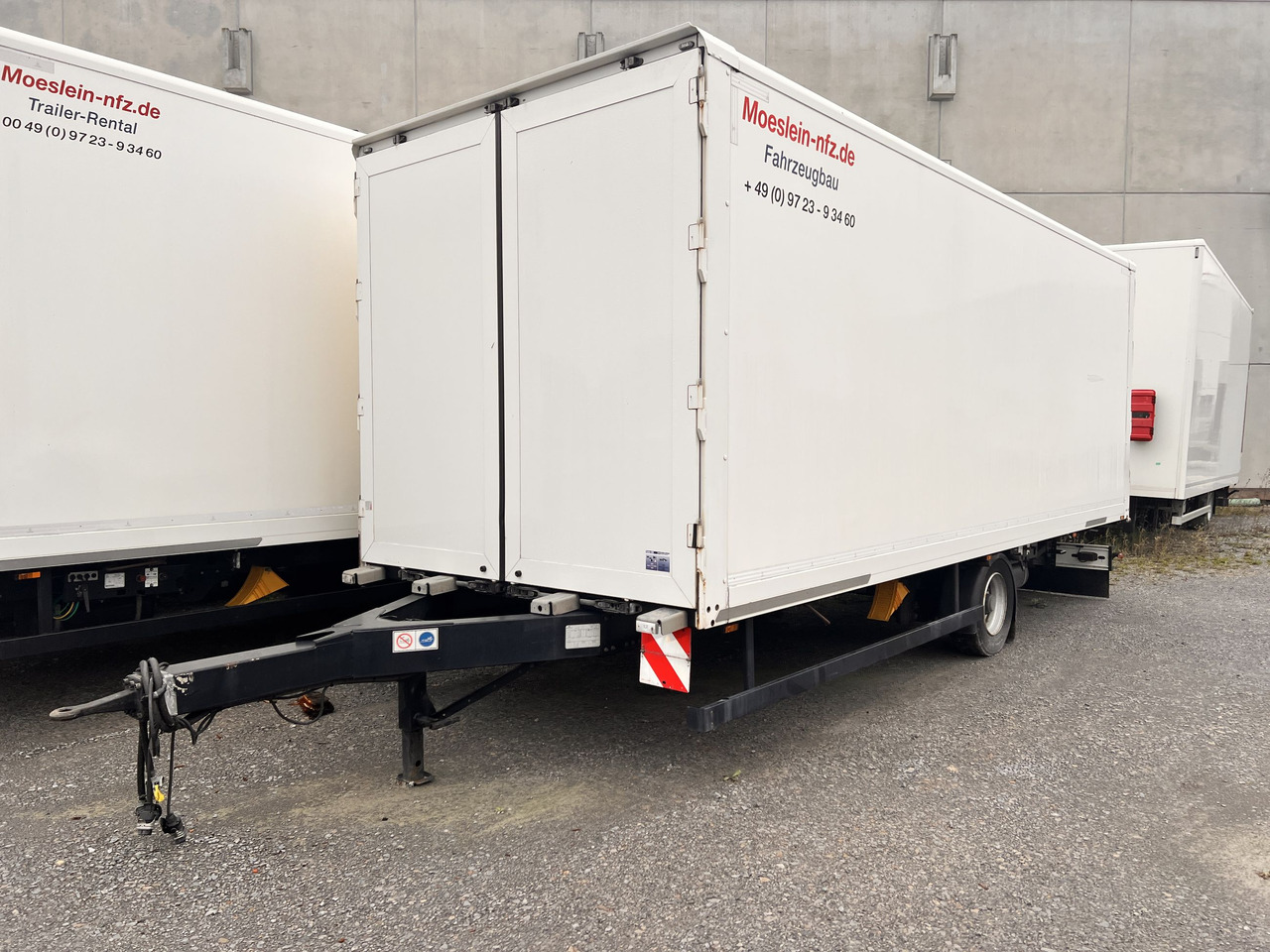 Möslein EK 1- D 7,3 1 Achs Kofferanhänger Durchladen7,08 m lang - Koffer Anhänger: das Bild 2 Möslein EK 1- D 7,3 1 Achs Kofferanhänger Durchladen7,08 m lang - Koffer Anhänger: das Bild 2