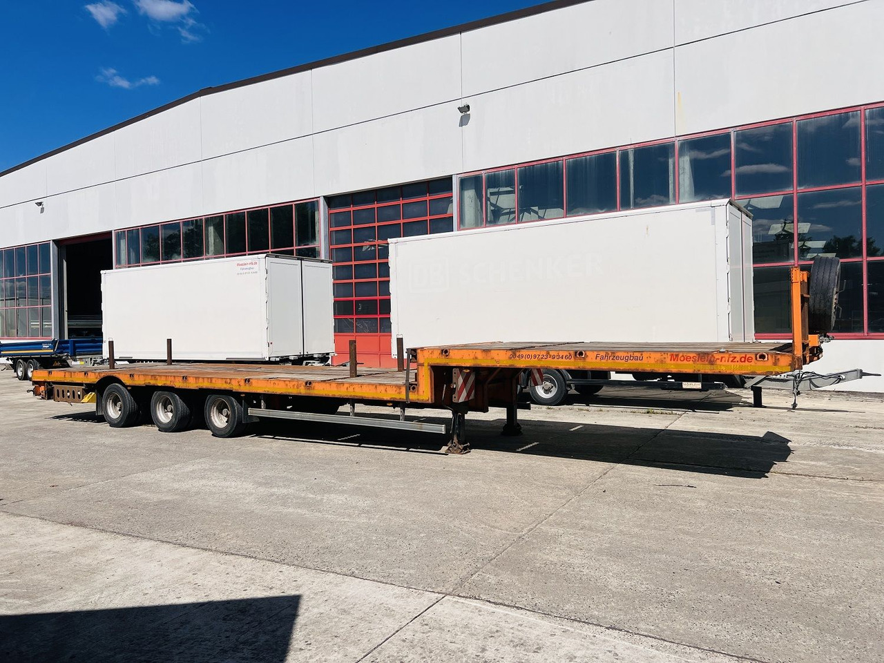 Möslein STO 3 Schwebheim 3 Achs Satteltieflader Plato 45 t GGfür Fertigteile, Baumaschinen oder Container - Tieflader Auflieger: das Bild 4 Möslein STO 3 Schwebheim 3 Achs Satteltieflader Plato 45 t GGfür Fertigteile, Baumaschinen oder Container - Tieflader Auflieger: das Bild 4
