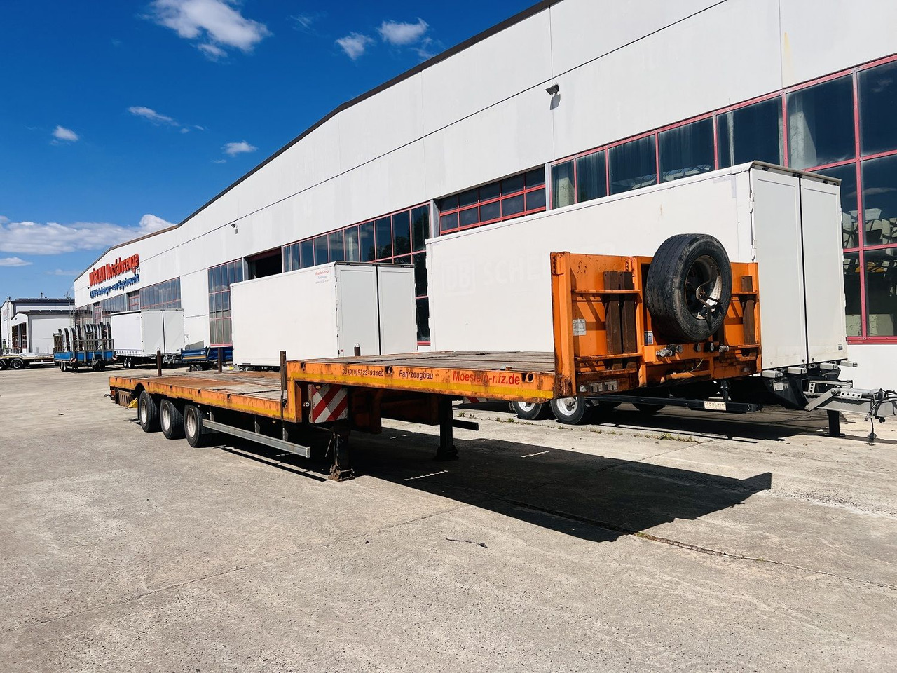 Möslein STO 3 Schwebheim 3 Achs Satteltieflader Plato 45 t GGfür Fertigteile, Baumaschinen oder Container - Tieflader Auflieger: das Bild 3 Möslein STO 3 Schwebheim 3 Achs Satteltieflader Plato 45 t GGfür Fertigteile, Baumaschinen oder Container - Tieflader Auflieger: das Bild 3