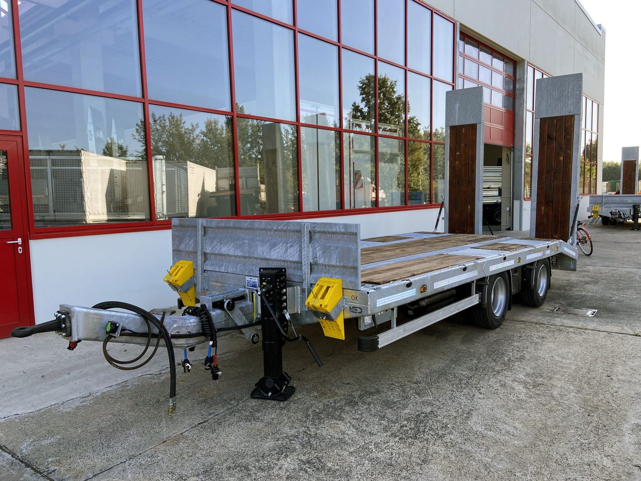 Möslein TT21-7,2 Hydr 21 t Tandemtieflader, hydr. Rampen, NEU - Tieflader Anhänger: das Bild 5 Möslein TT21-7,2 Hydr 21 t Tandemtieflader, hydr. Rampen, NEU - Tieflader Anhänger: das Bild 5