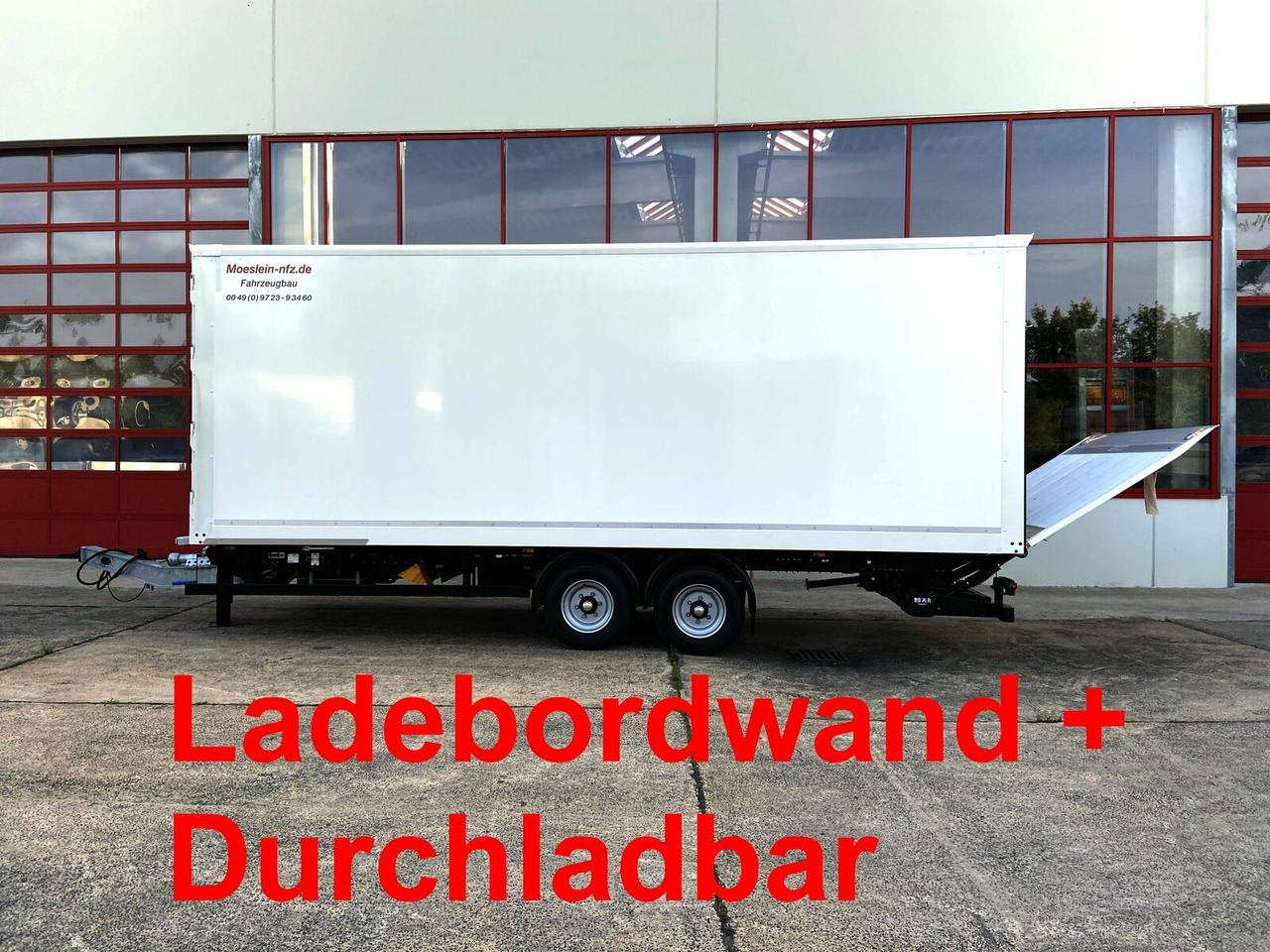 Möslein Tandem Koffer, Ladebordwand 1,5 t + Durchladbar - Koffer Anhänger: das Bild 1 Möslein Tandem Koffer, Ladebordwand 1,5 t + Durchladbar - Koffer Anhänger: das Bild 1