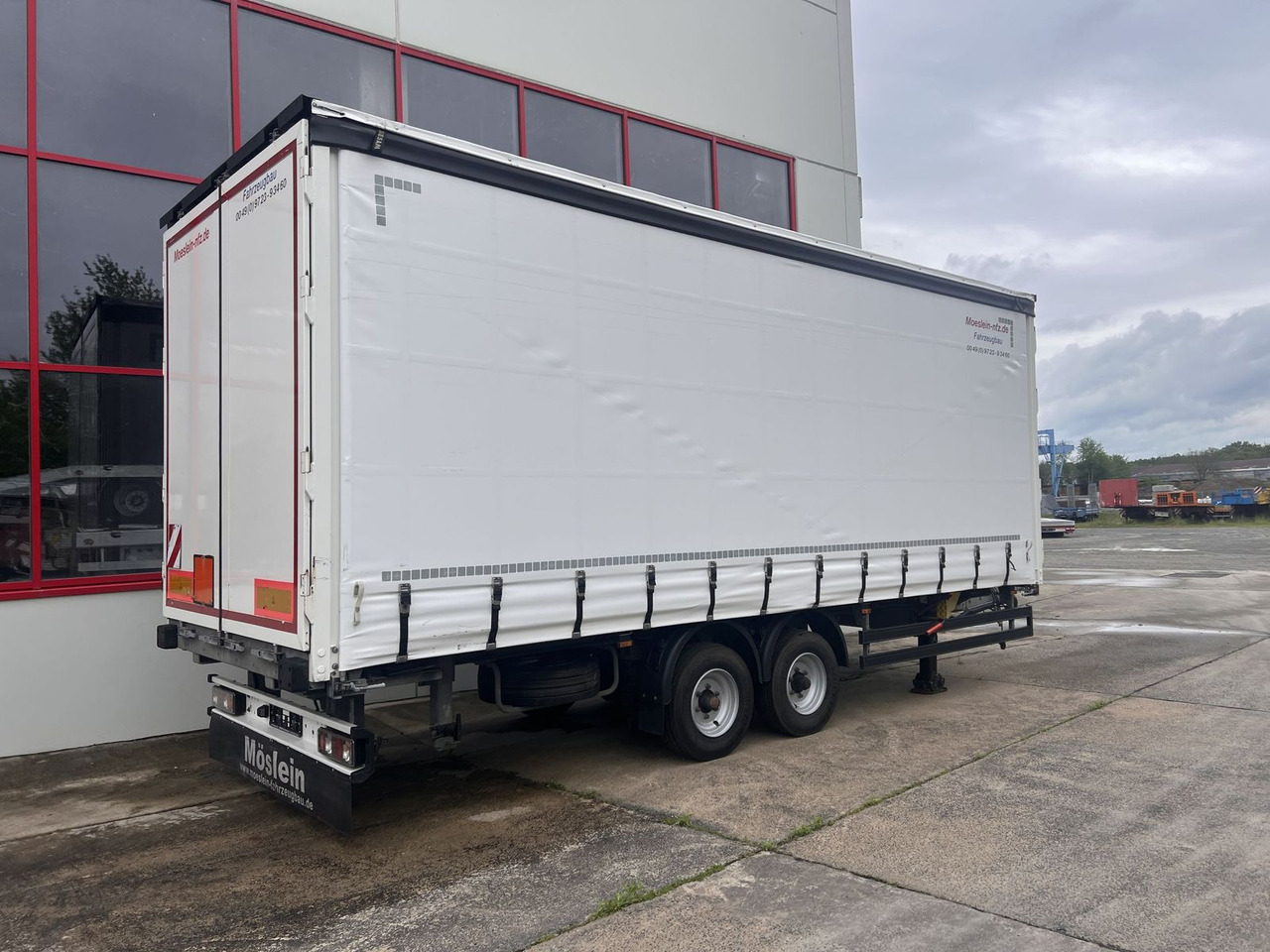 Möslein Tandemplanen Anhänger, Durchladbar - Plane LKW: das Bild 2 Möslein Tandemplanen Anhänger, Durchladbar - Plane LKW: das Bild 2