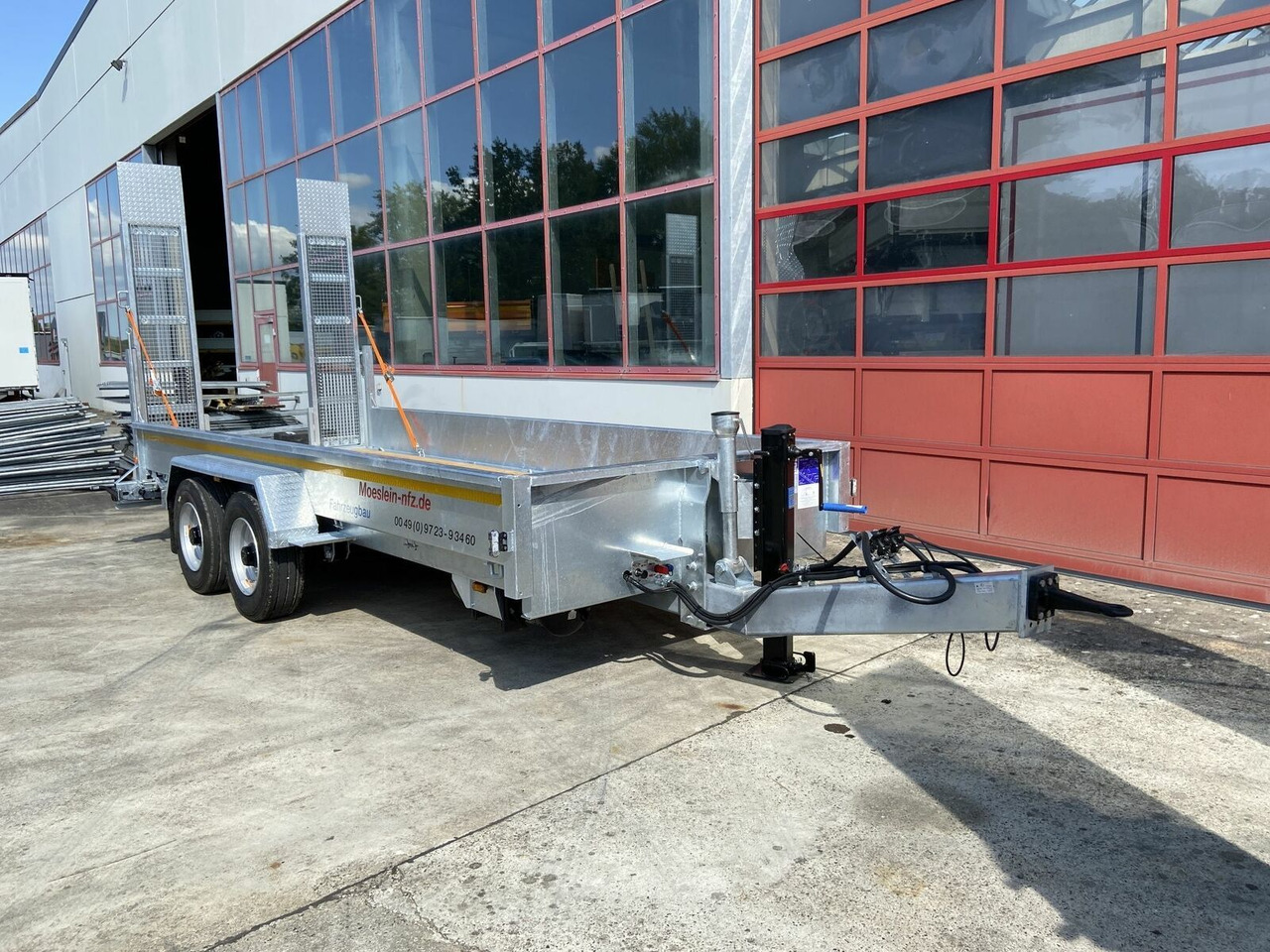 Möslein Tandemtieflader5,50 m x 2 m, Feuerverzinkt - Tieflader Anhänger: das Bild 3 Möslein Tandemtieflader5,50 m x 2 m, Feuerverzinkt - Tieflader Anhänger: das Bild 3