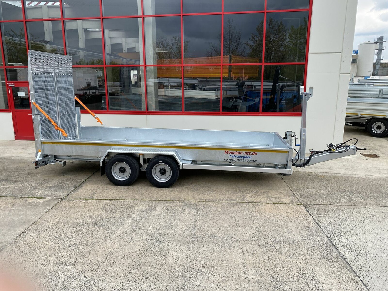 Möslein Tieflader für Fräsen breiten hydraulischen Ramp - Tieflader Anhänger: das Bild 1 Möslein Tieflader für Fräsen breiten hydraulischen Ramp - Tieflader Anhänger: das Bild 1