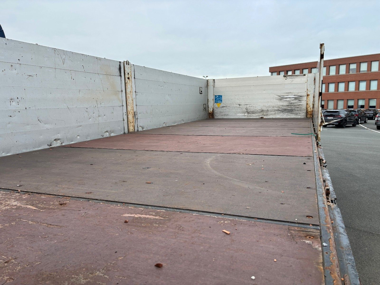 Krone AZ18 + Palettenkasten - Pritschenanhänger/ Plattformanhänger: das Bild 2 Krone AZ18 + Palettenkasten - Pritschenanhänger/ Plattformanhänger: das Bild 2