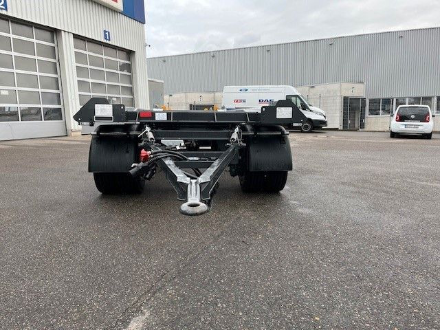 Außenroller 20 AR Außenroller 20 AR - Abrollanhänger/ Absetzanhänger: das Bild 4 Außenroller 20 AR Außenroller 20 AR - Abrollanhänger/ Absetzanhänger: das Bild 4