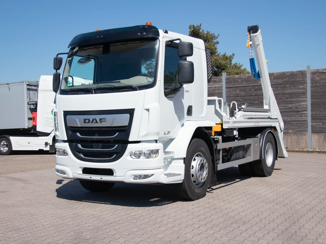 DAF FA LF 310 19t Absetzkipper VDL - Kipper: das Bild 1 DAF FA LF 310 19t Absetzkipper VDL - Kipper: das Bild 1