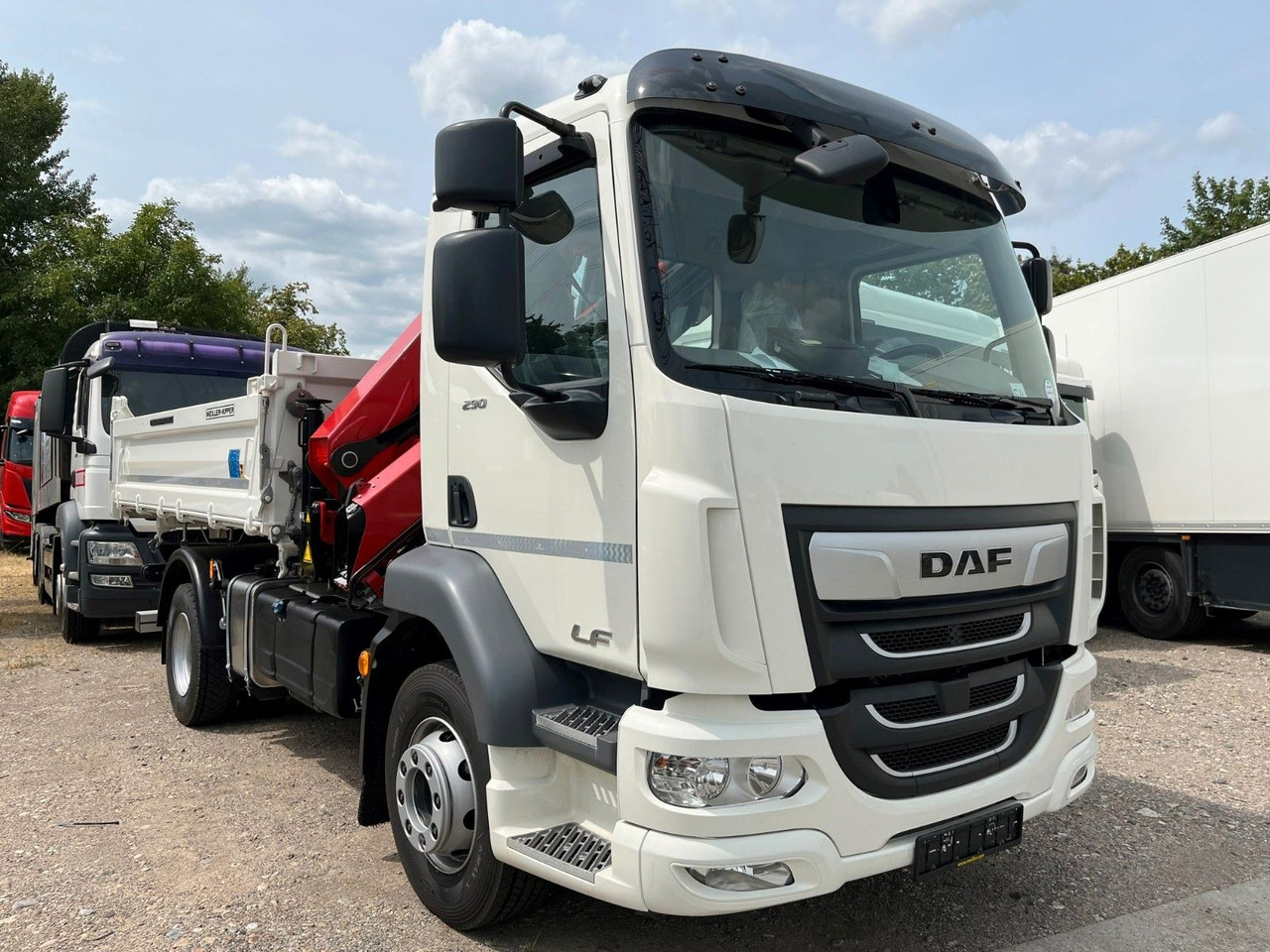 DAF LF 290 16t Meiller Krankipper Tageszulassung DAF LF 290 16t Meiller Krankipper Tageszulassung - Kipper, Autokran: das Bild 2 DAF LF 290 16t Meiller Krankipper Tageszulassung DAF LF 290 16t Meiller Krankipper Tageszulassung - Kipper, Autokran: das Bild 2