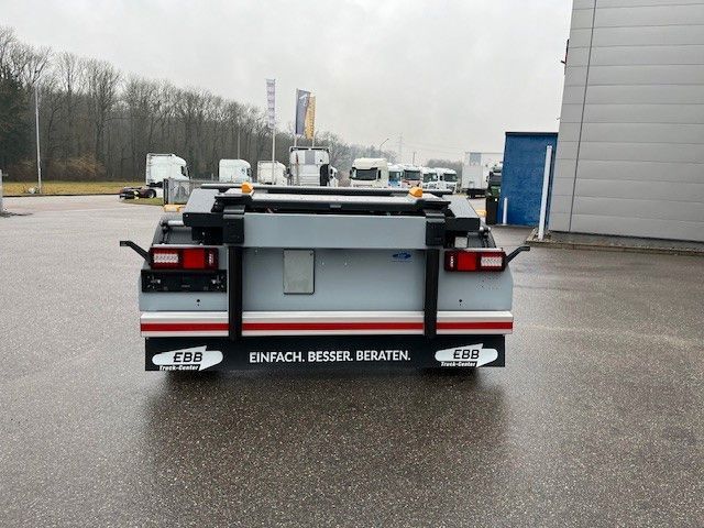 Schlittenanhänger 18 S Schlittenanhänger 18 S - Abrollanhänger/ Absetzanhänger: das Bild 4 Schlittenanhänger 18 S Schlittenanhänger 18 S - Abrollanhänger/ Absetzanhänger: das Bild 4