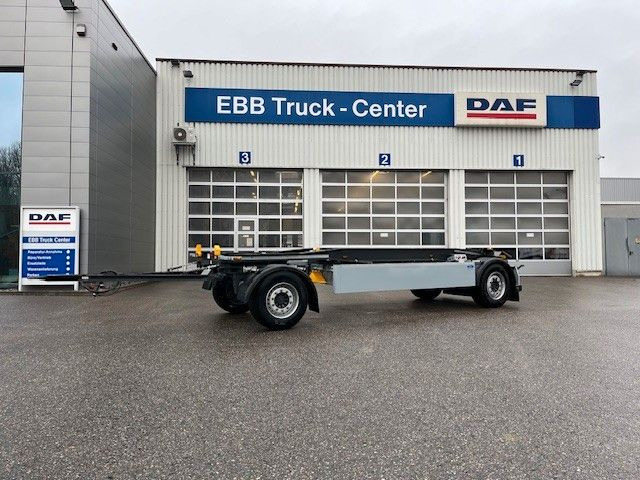 Schlittenanhänger 18 S Schlittenanhänger 18 S - Abrollanhänger/ Absetzanhänger: das Bild 1 Schlittenanhänger 18 S Schlittenanhänger 18 S - Abrollanhänger/ Absetzanhänger: das Bild 1