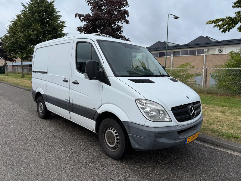Mercedes-Benz Sprinter 313 2010 kuhlung diepfreez - Kühltransporter: das Bild 1 Mercedes-Benz Sprinter 313 2010 kuhlung diepfreez - Kühltransporter: das Bild 1